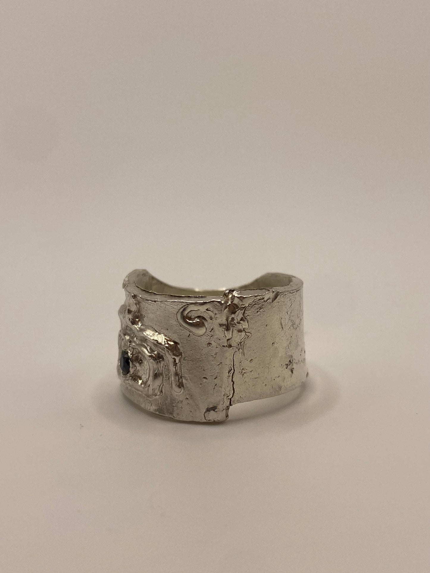 WINDSOR ring