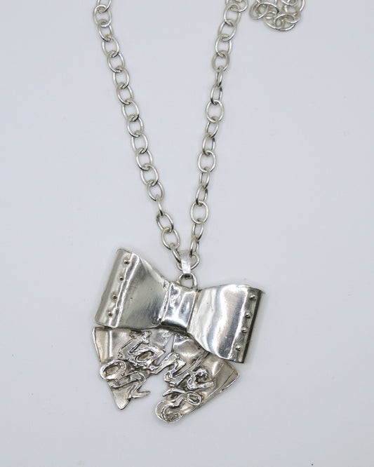 TANK ON E BOW pendant