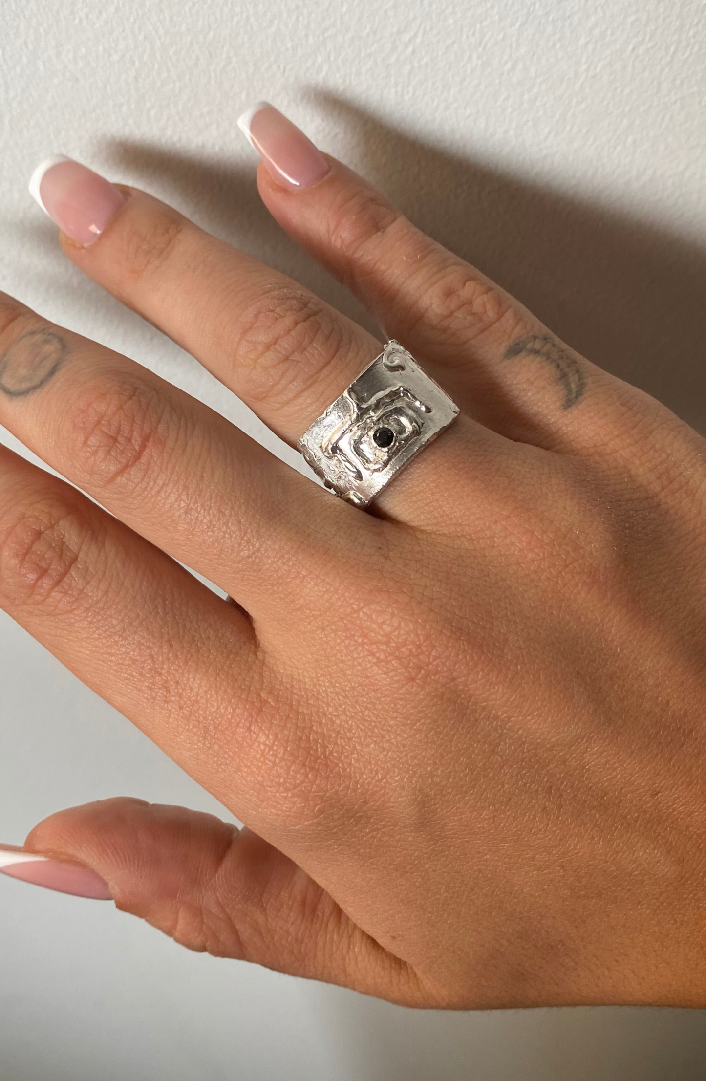 WINDSOR ring