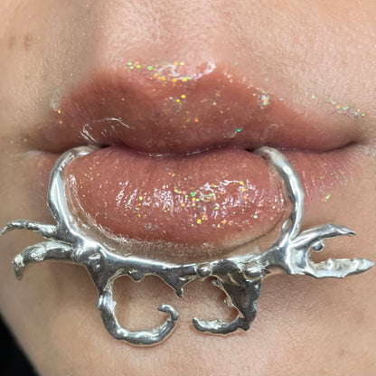 LIP ADORNMENT 01